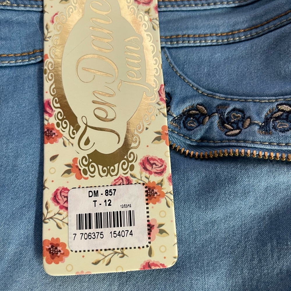 Booty Lifting Jeans - Picture 6 of 7